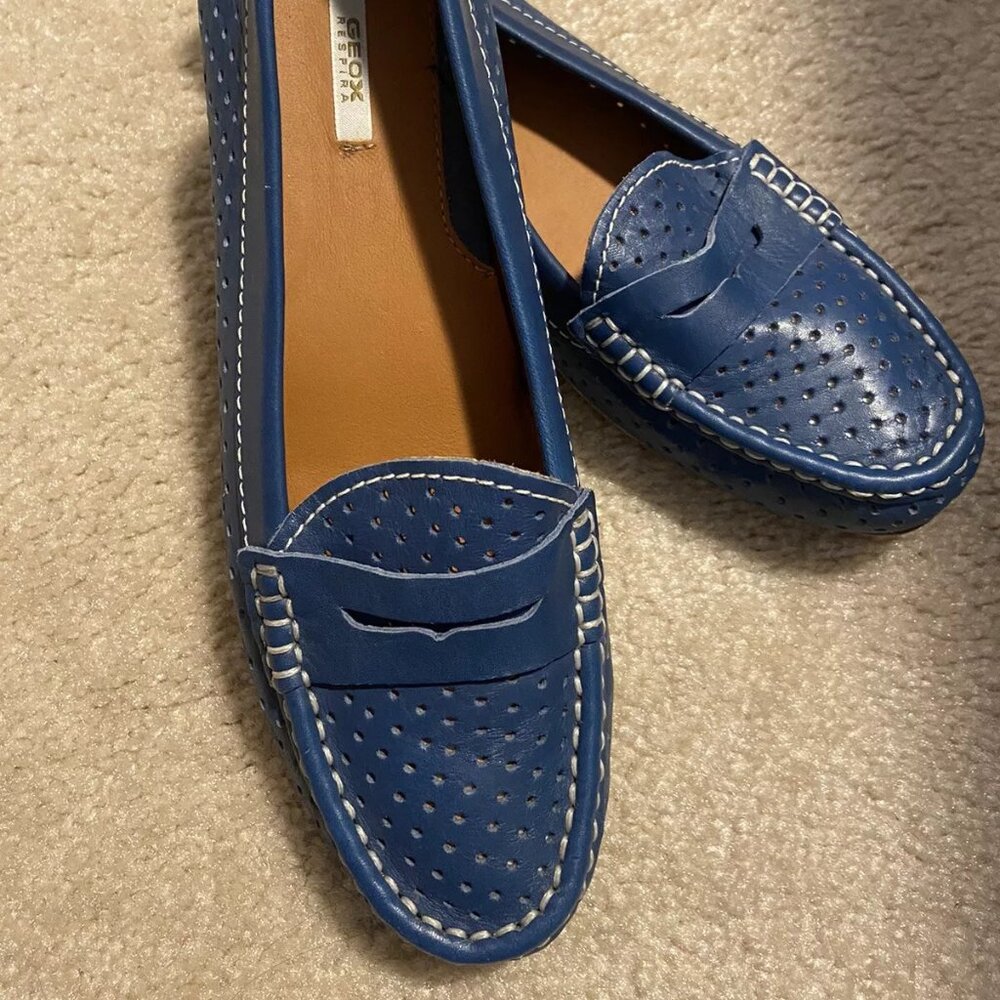 Geox Respira driving loafers penny loafers flats cut out blue size 7 or 37